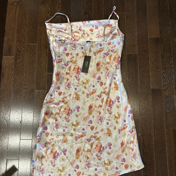 Woman’s NWT Forever 21 slip dress - Size M - Picture 2 of 6